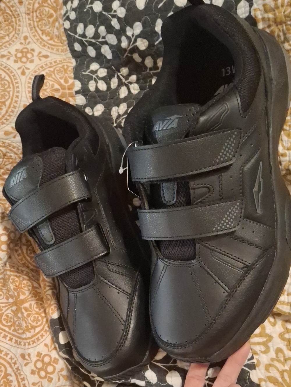 Avia Mens Black Double-Velcro Athletic Sneakers